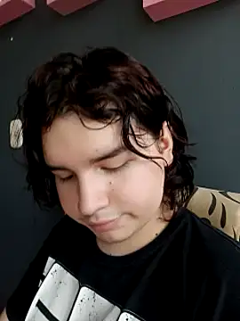 Snapshot of damienbeltmonth chatting on 25, 10, 2025 damienbeltmonth online show from 25, 10, 2025