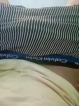 Snapshot of boy_arabe_20 chatting on 25, 9, 2025 boy arabe 20 online show from 25, 9, 2025