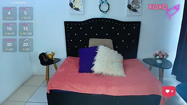 SammySmall F w online show from 13, 12, 2025