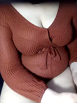 Aomtiz8 online show from 28, 9, 2025