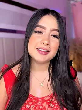 Snapshot of Emiily_Moore1 chatting on 24, 10, 2025 Emiily Moore1 online show from 24, 10, 2025