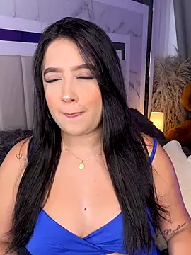 Snapshot of Emiily_Moore1 chatting on 25, 11, 2025 Emiily Moore1 online show from 25, 11, 2025