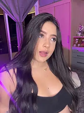 Snapshot of Emiily_Moore1 chatting on 16, 12, 2025 Emiily Moore1 online show from 16, 12, 2025