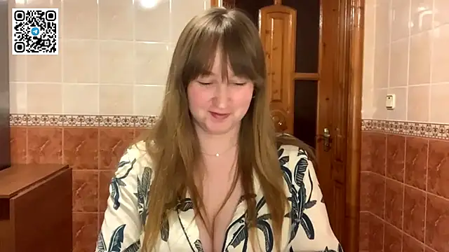 MaroonMoon  online show from 30, 10, 2025