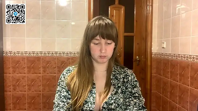 MaroonMoon  online show from 16, 12, 2025