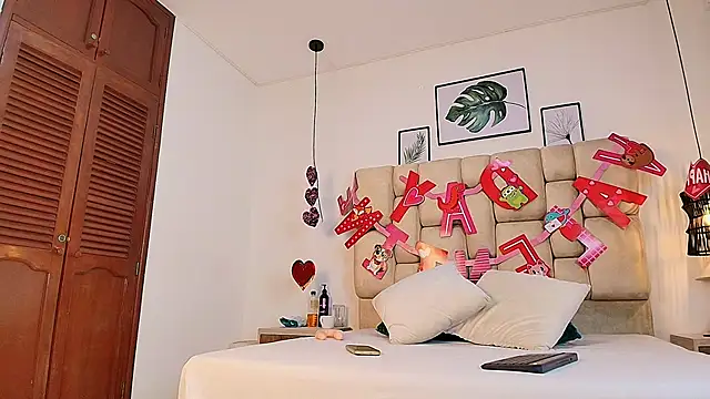 elizawiliamst online show from 18, 9, 2025