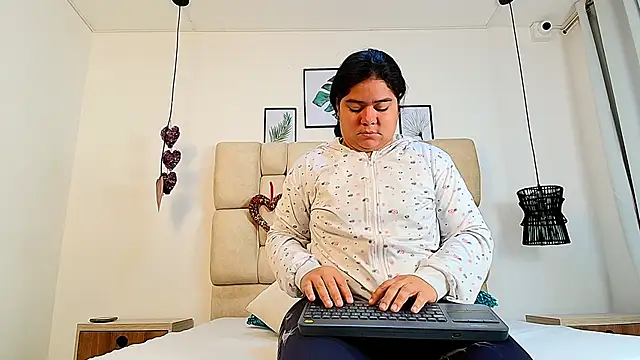 elizawiliamst online show from 27, 9, 2025