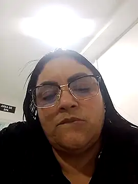 tiffany Johnson1 online show from 3, 11, 2025