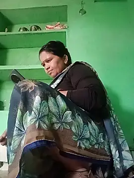 Manavi x online show from 4, 7, 2026