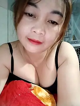 Snapshot of Lyly_nuce chatting on 24, 9, 2025 Lyly nuce online show from 24, 9, 2025