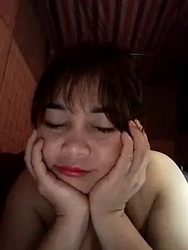 Snapshot of Lyly_nuce chatting on 6, 11, 2025 Lyly nuce online show from 6, 11, 2025