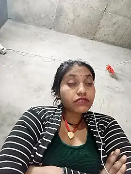 Snapshot of Sandhya_x chatting on 4, 11, 2025 Sandhya x online show from 4, 11, 2025