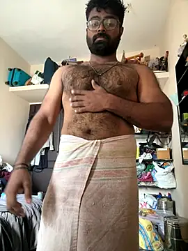 Snapshot of DJLOVE280825 chatting on 8, 10, 2025 DJLOVE280825 online show from 8, 10, 2025