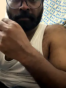 Snapshot of DJLOVE280825 chatting on 3, 11, 2025 DJLOVE280825 online show from 3, 11, 2025