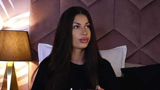 Snapshot of EvaRhea chatting on 22, 10, 2025 EvaRhea online show from 22, 10, 2025