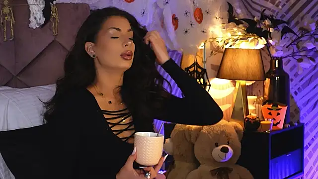 Snapshot of EvaRhea chatting on 29, 10, 2025 EvaRhea online show from 29, 10, 2025