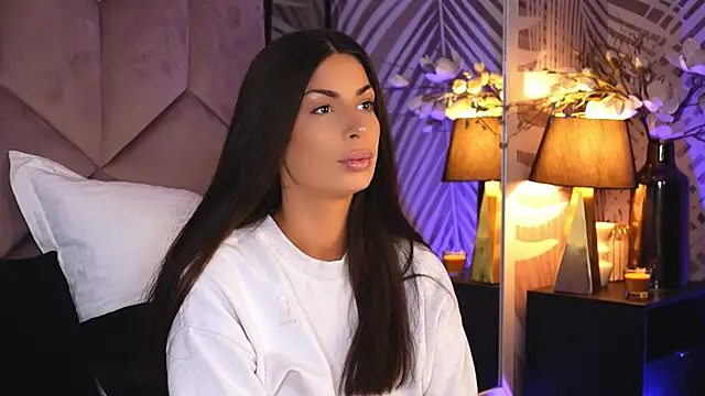 Snapshot of EvaRhea chatting on 10, 11, 2025 EvaRhea online show from 10, 11, 2025