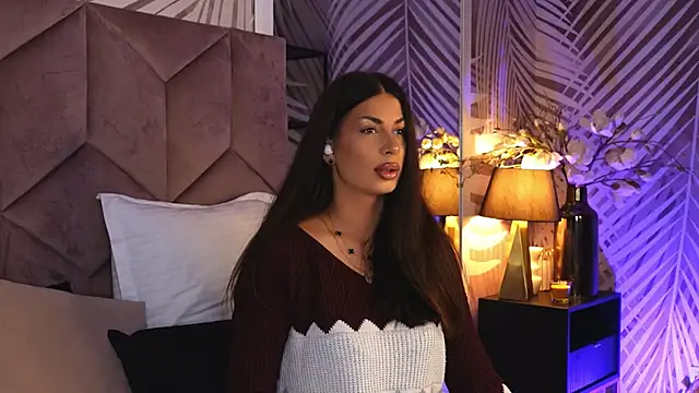 Snapshot of EvaRhea chatting on 18, 11, 2025 EvaRhea online show from 18, 11, 2025