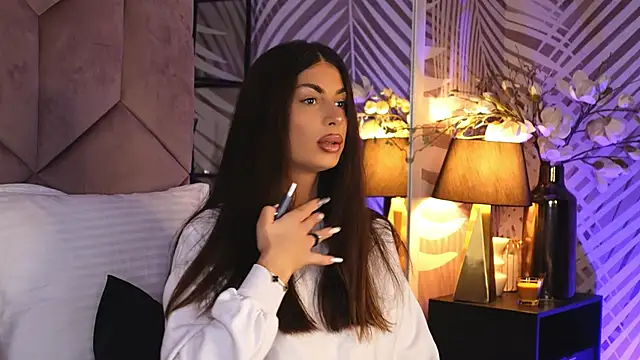 Snapshot of EvaRhea chatting on 19, 11, 2025 EvaRhea online show from 19, 11, 2025