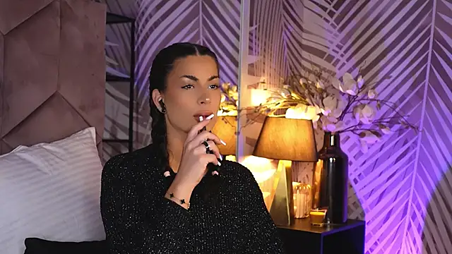 Snapshot of EvaRhea chatting on 4, 12, 2025 EvaRhea online show from 4, 12, 2025