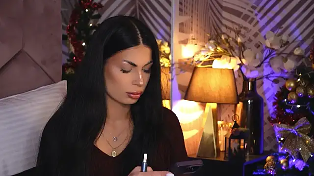 Snapshot of EvaRhea chatting on 23, 12, 2025 EvaRhea online show from 23, 12, 2025