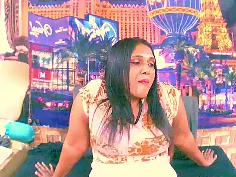 Snapshot of IndianSexyLady4u chatting on 24, 10, 2025 IndianSexyLady4u online show from 24, 10, 2025