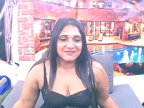 Snapshot of IndianSexyLady4u chatting on 1, 11, 2025 IndianSexyLady4u online show from 1, 11, 2025