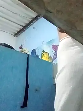 Snapshot of Srsexy18cm chatting on 11, 11, 2025 Srsexy18cm online show from 11, 11, 2025