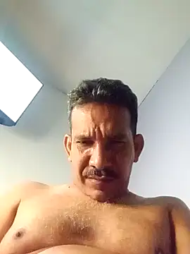 Snapshot of Srsexy18cm chatting on 25, 11, 2025 Srsexy18cm online show from 25, 11, 2025