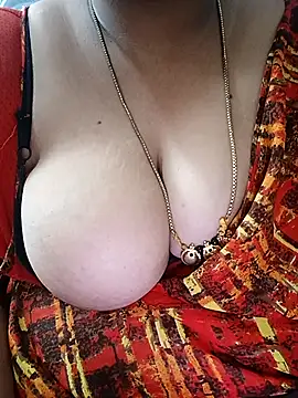 Snapshot of Geetha227 chatting on 4, 7, 2026 Geetha227 online show from 4, 7, 2026