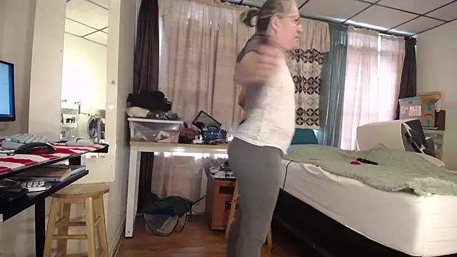 Snapshot of ANALTRAINING4U2 chatting on 19, 2, 2025 ANALTRAINING4U2 online show from 19, 2, 2025