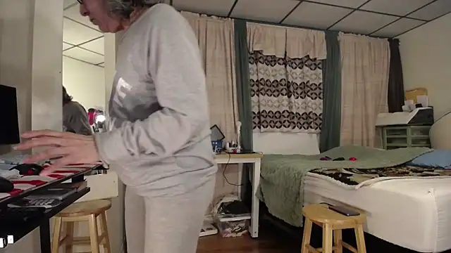 Snapshot of ANALTRAINING4U2 chatting on 3, 3, 2025 ANALTRAINING4U2 online show from 3, 3, 2025