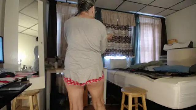 Snapshot of ANALTRAINING4U2 chatting on 8, 3, 2025 ANALTRAINING4U2 online show from 8, 3, 2025