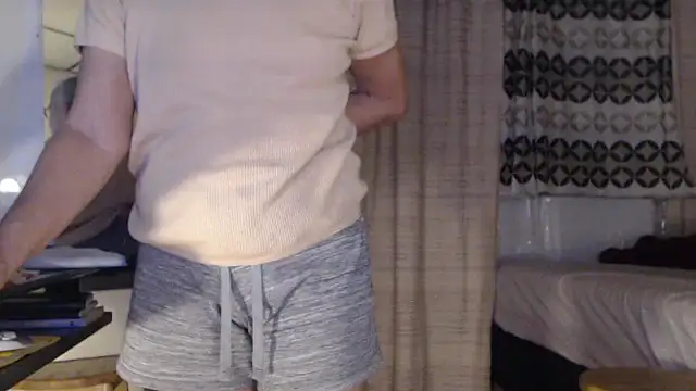 Snapshot of ANALTRAINING4U2 chatting on 30, 10, 2025 ANALTRAINING4U2 online show from 30, 10, 2025