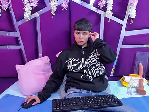 Bruno Cruzz online show from 23, 11, 2025