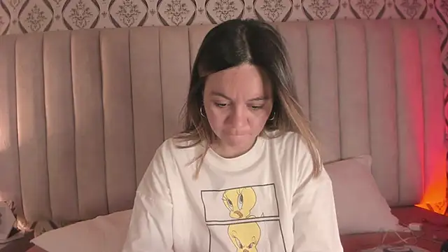 Sky Junne online show from 26, 2, 2026