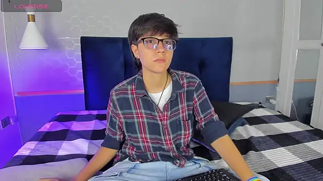 Snapshot of Tsuki_Maru chatting on 19, 9, 2025 Tsuki Maru online show from 19, 9, 2025