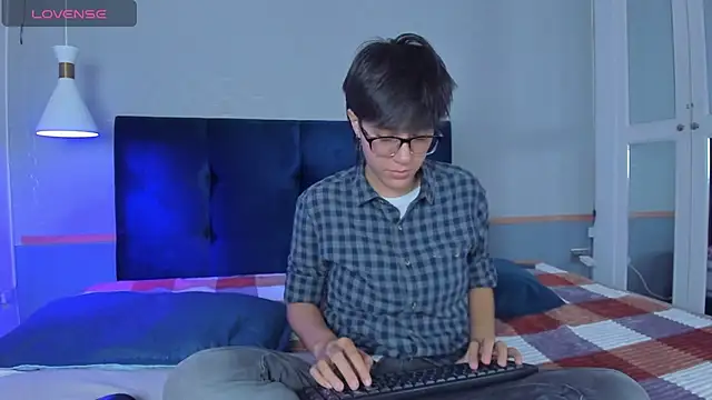 Snapshot of Tsuki_Maru chatting on 20, 9, 2025 Tsuki Maru online show from 20, 9, 2025