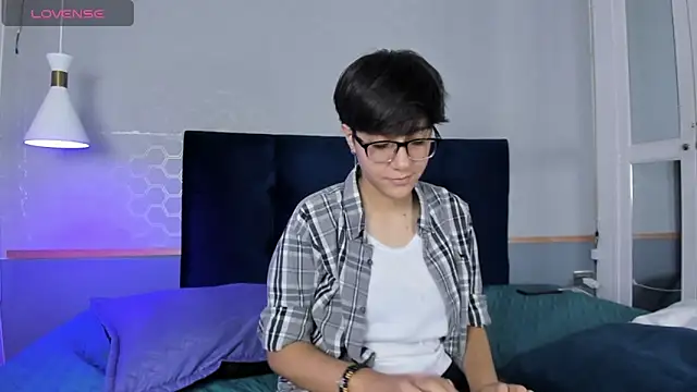 Snapshot of Tsuki_Maru chatting on 30, 9, 2025 Tsuki Maru online show from 30, 9, 2025