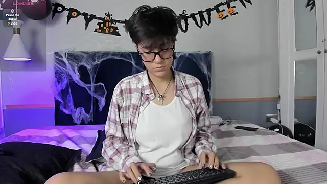 Snapshot of Tsuki_Maru chatting on 15, 10, 2025 Tsuki Maru online show from 15, 10, 2025