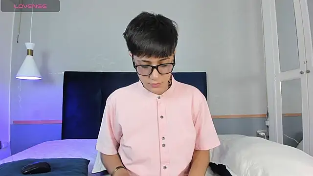 Snapshot of Tsuki_Maru chatting on 10, 11, 2025 Tsuki Maru online show from 10, 11, 2025