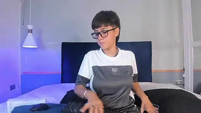 Snapshot of Tsuki_Maru chatting on 16, 11, 2025 Tsuki Maru online show from 16, 11, 2025