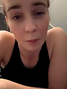 ellieen online show from 26, 10, 2025