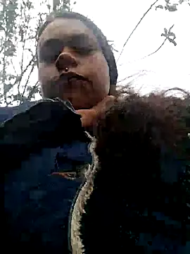 Snapshot of KAREN-25_ chatting on 19, 9, 2025 KAREN-25  online show from 19, 9, 2025
