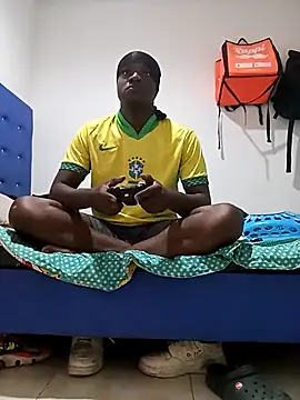 Snapshot of MackMacKenzie chatting on 7, 11, 2025 MackMacKenzie online show from 7, 11, 2025