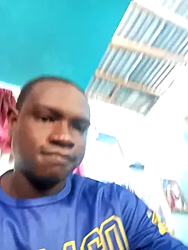 Snapshot of MackMacKenzie chatting on 18, 12, 2025 MackMacKenzie online show from 18, 12, 2025