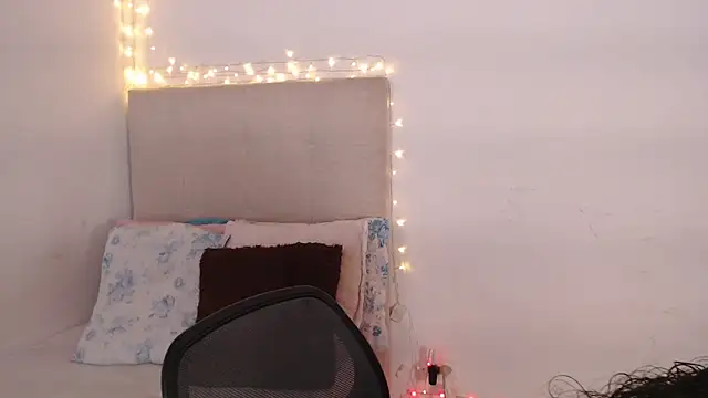 adelen smith online show from 28, 9, 2025