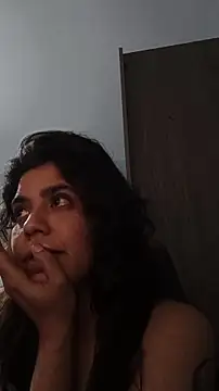 Maricamposs online show from 19, 11, 2025