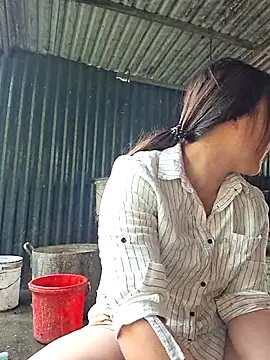 ALIENHR38 online show from 15, 4, 2026