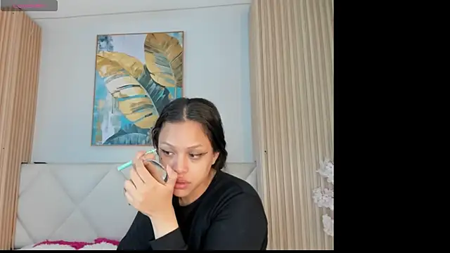Mila Hank  online show from 8, 5, 2026